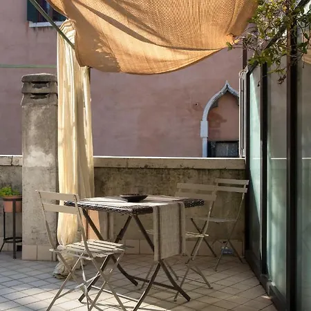Guest house Tre Sestieri Terrace Canal View *